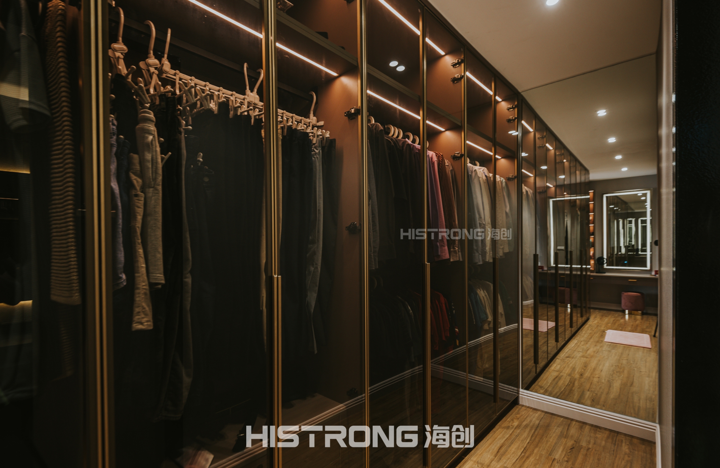 Essential package cabinet photo