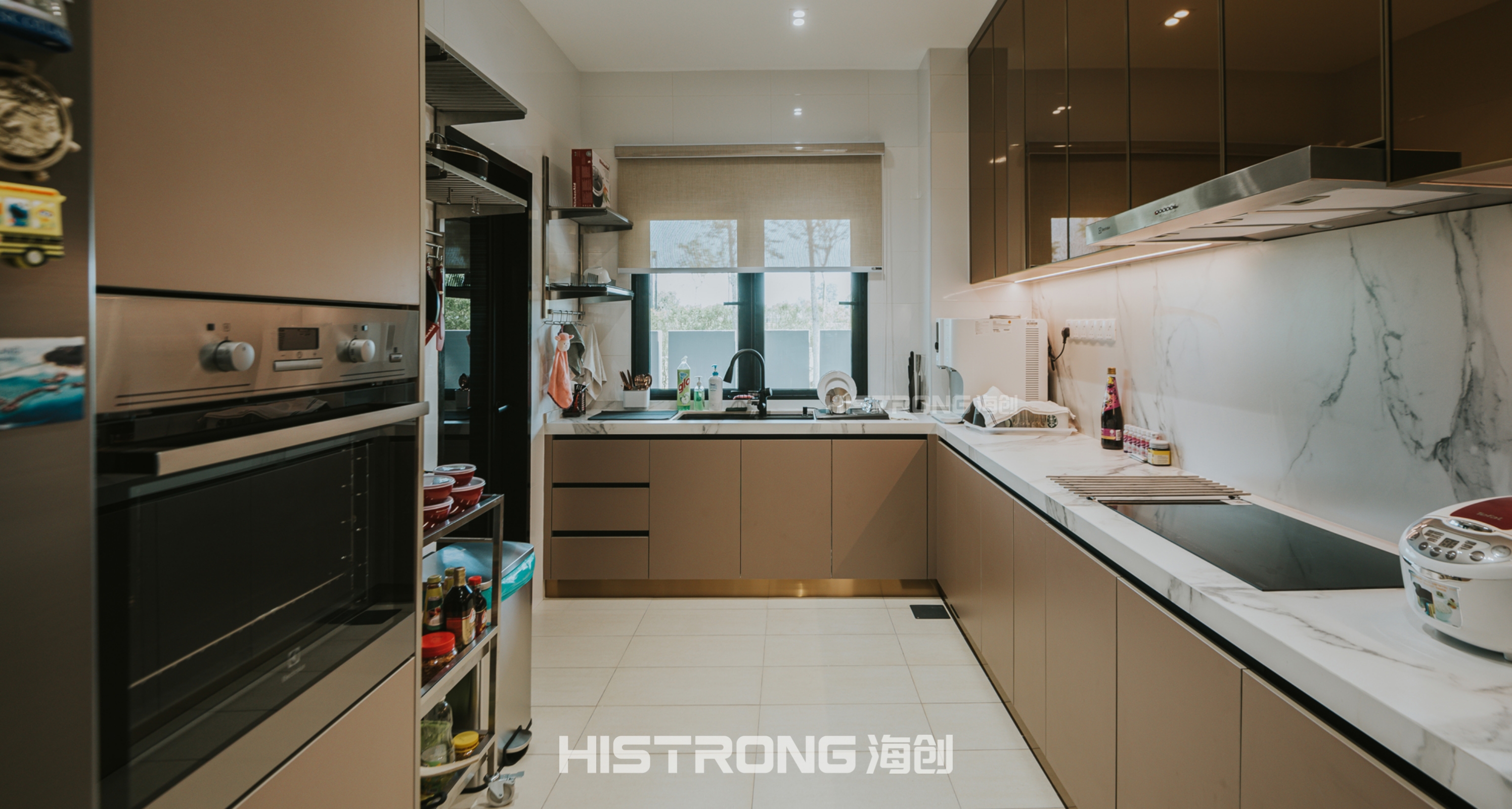 HISTRONG modern kitchen cabinetry